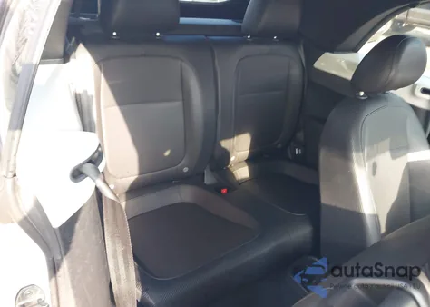 2013 Volkswagen Beetle 2.5L z USA, uszkodzony, nr VIN 3VW5X7AT0DM803667